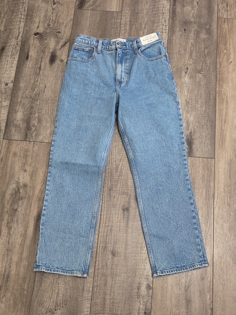 Abercrombie & Fitch The 90's Straight Ultra High Rise Jeans
